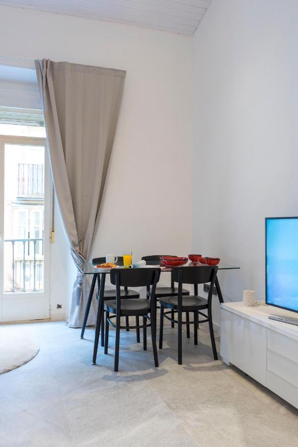شقة Acogedor Apartamento En Pleno Centro De Malaga By Sharingco المظهر الخارجي الصورة